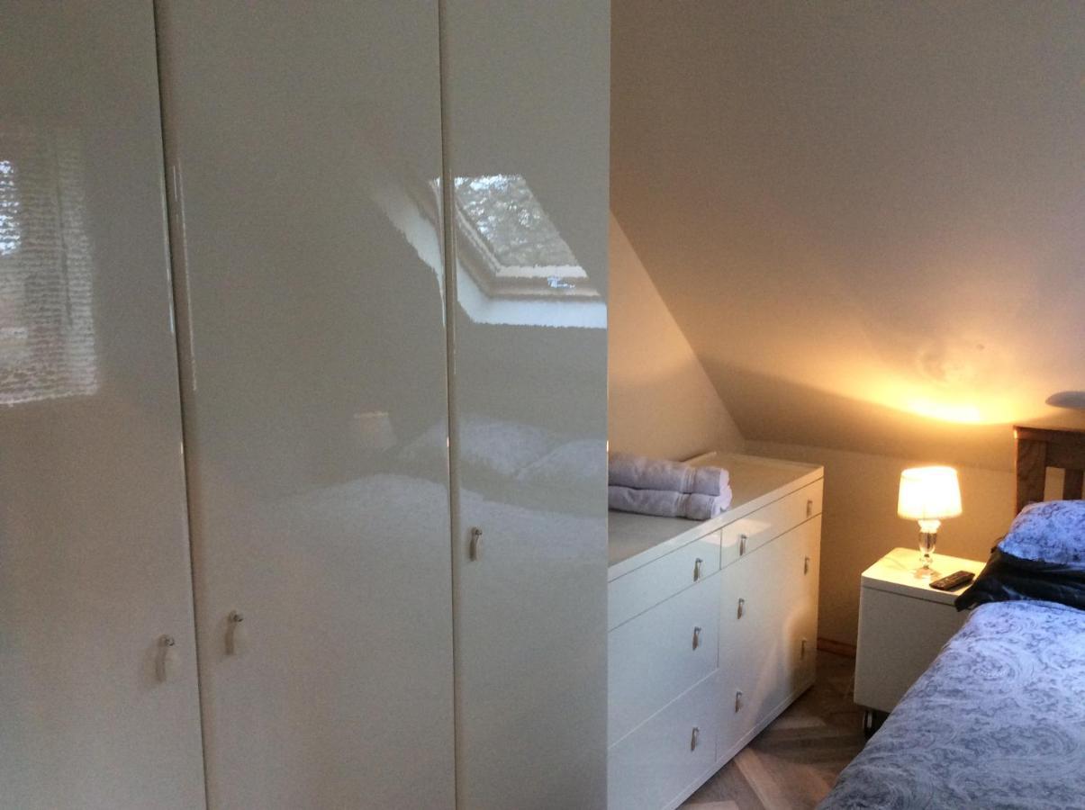 2 Bedroom Furnished Apartment In A Rural Position สโตน ภายนอก รูปภาพ